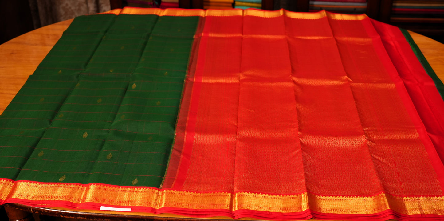 BOTTLE GREEN CHECKS KANCHIPURAM SILK SAREE