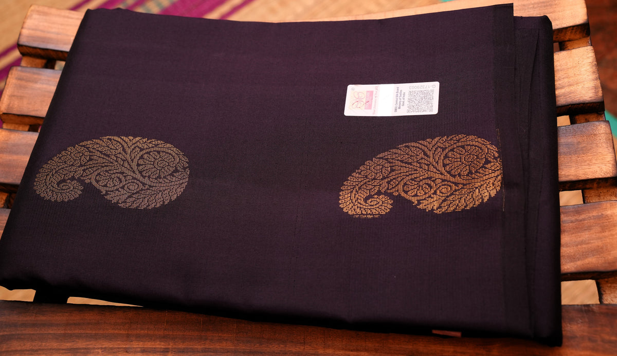 BLACK KANCHIPURAM SILK SAREE