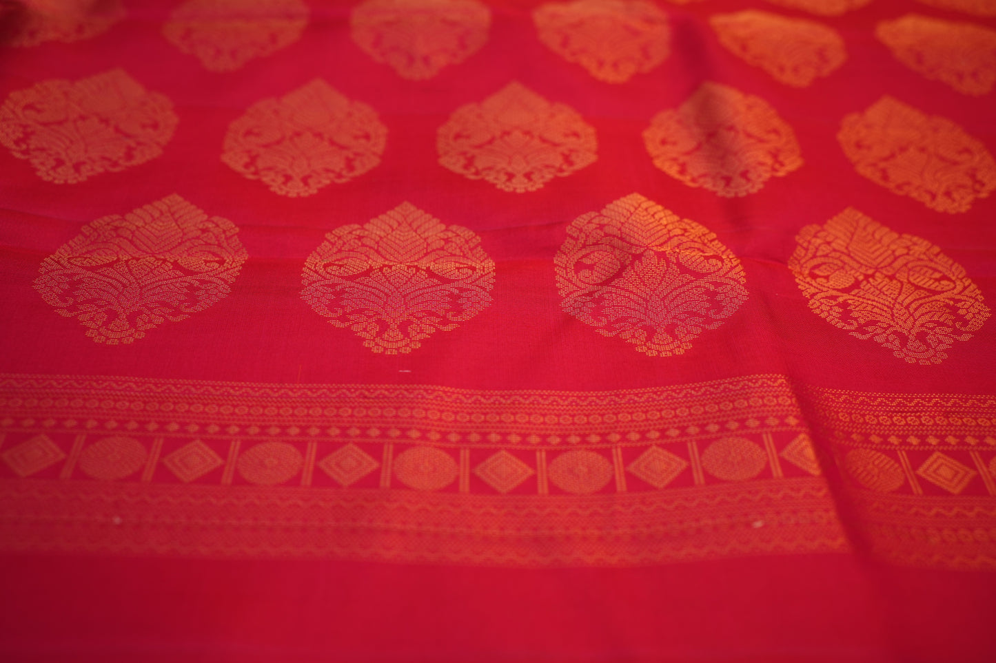 YELLOW AND PINK KANCHIPURAM SILK SAREE