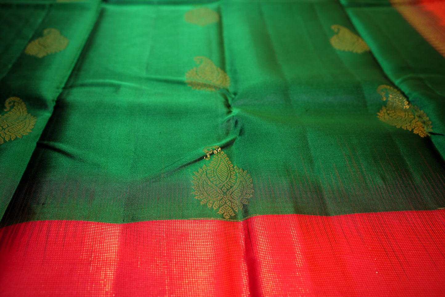 GREEN AND RED PURE KANCHIPURAM SILK SAREE