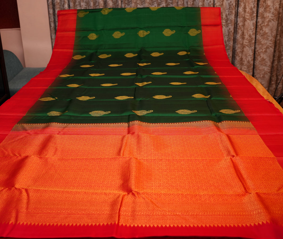 GREEN AND RED PURE KANCHIPURAM SILK SAREE