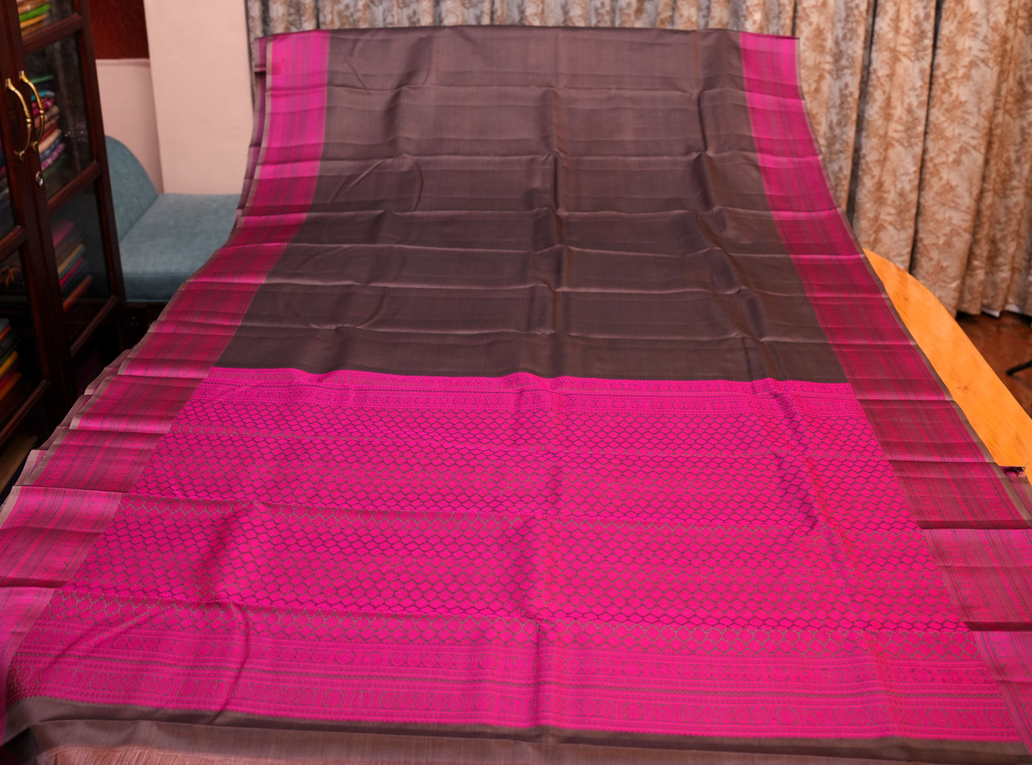 GREYISH BROWN KANCHIPURAM SILK SAREE