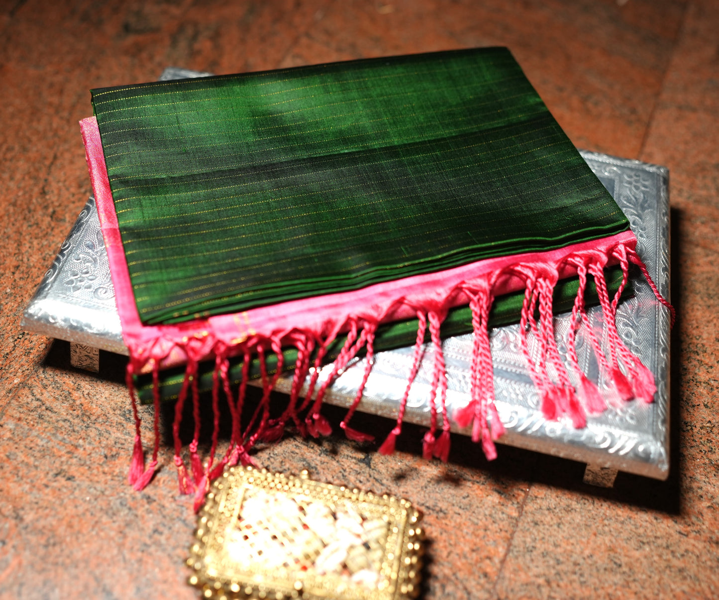 BOTTLE GREEN KANCHIPURAM SOFT SILK SAREE