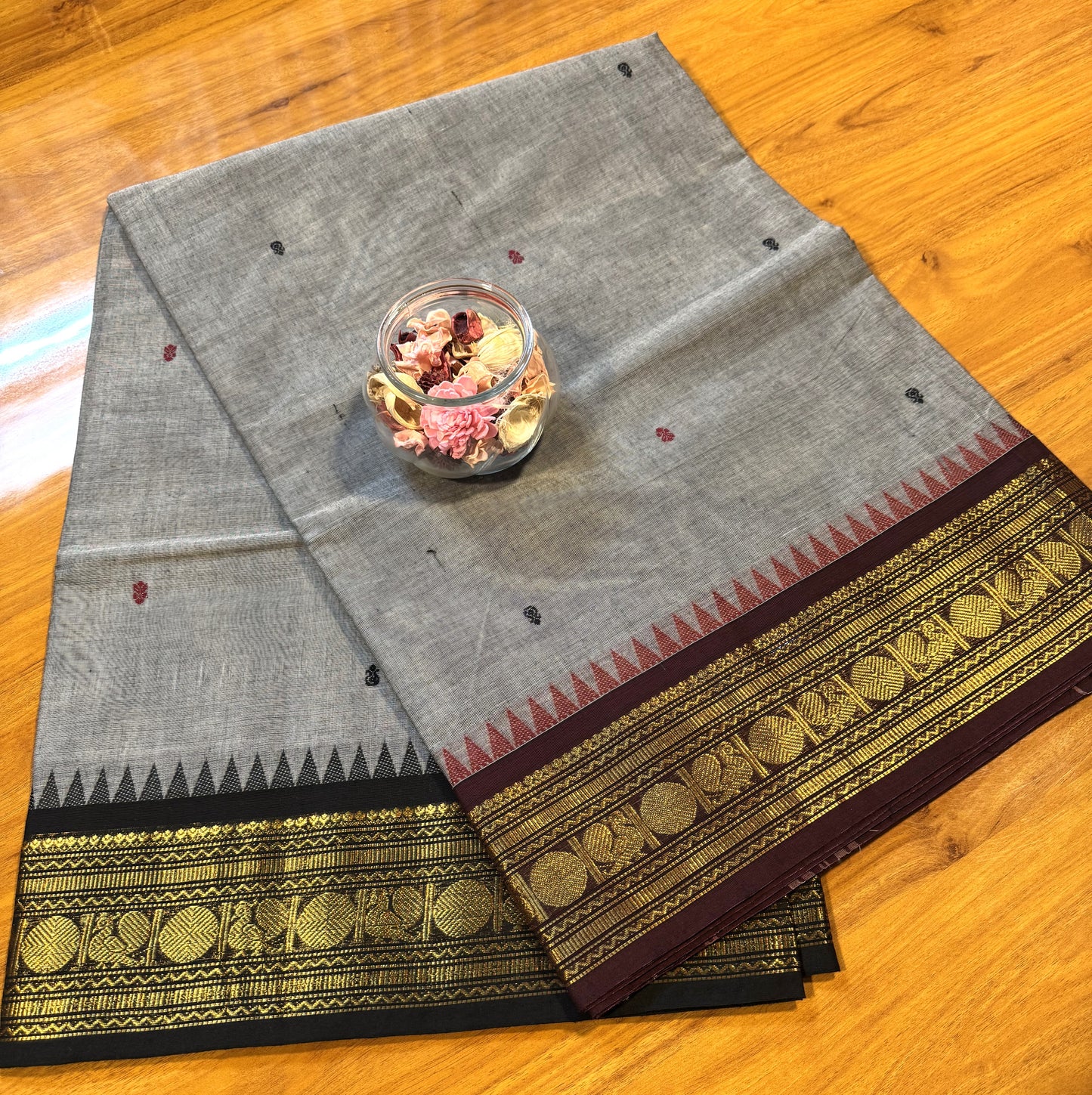 GREY TEMPLE BORDER CHETTINAD COTTON SAREE