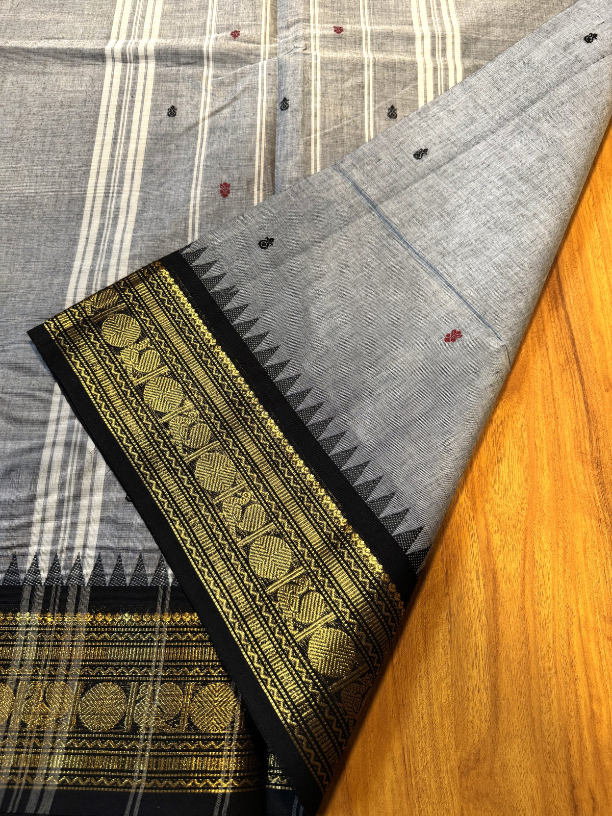 GREY TEMPLE BORDER CHETTINAD COTTON SAREE